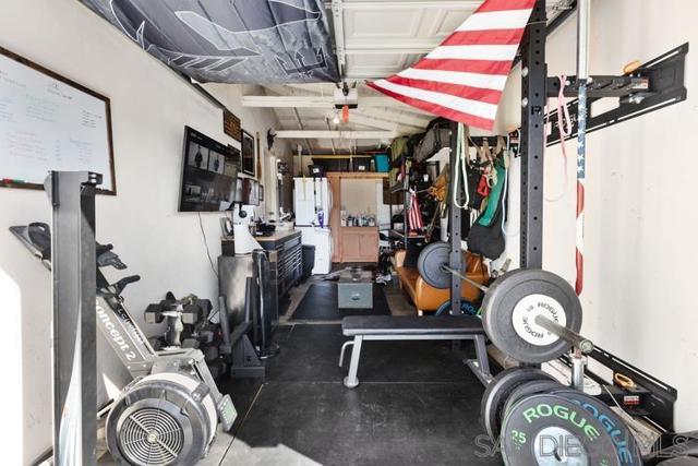 1133 11th Street, Imperial Beach CA: https://media.crmls.org/mediaz/72a835e7-1d13-4919-863d-edd2532552bb.jpg