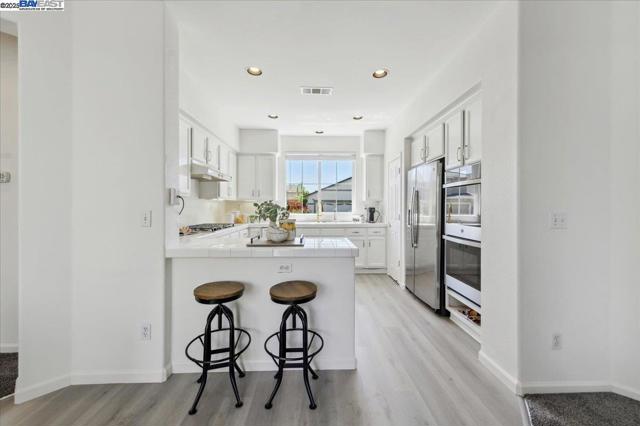 4946 Sequoia Ave, Dublin CA: https://media.crmls.org/mediaz/72a94aae-1848-4eb8-a7ef-8d8996ab9c50.jpg