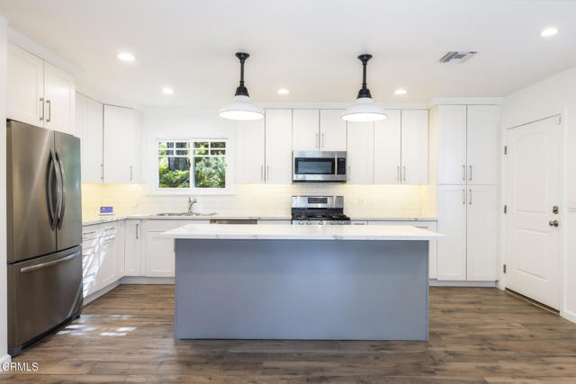 Detail Gallery Image 17 of 36 For 7580 Mcgroarty Ter, Tujunga,  CA 91042 - 3 Beds | 2 Baths