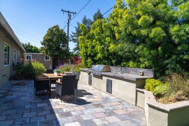 173 Ivy Hill Way, Los Gatos CA: https://media.crmls.org/mediaz/72aa57c2-0185-4101-9210-5ea83e55d893.jpg