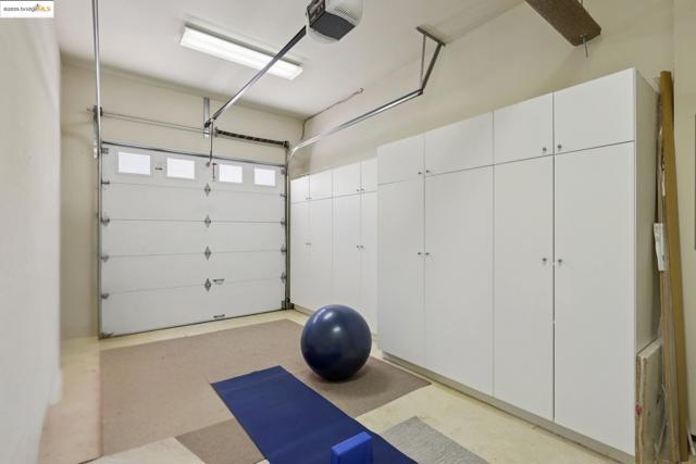 125 Mystic Pl, Alamo CA: https://media.crmls.org/mediaz/72aa5894-c2cf-4692-b043-b1d91a4fa4e3.jpg