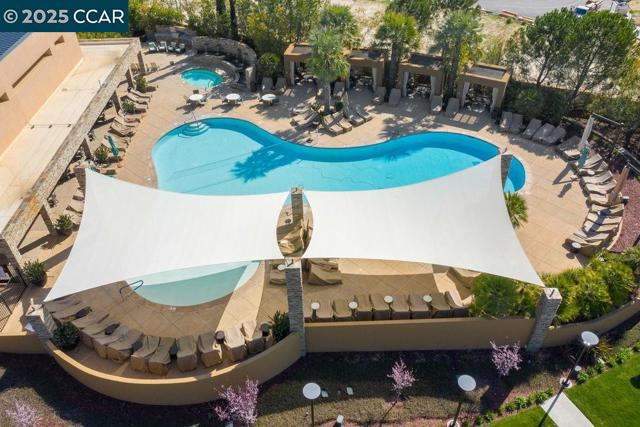 1512 Miwok Ct, Brentwood CA: https://media.crmls.org/mediaz/72abe8d8-33dd-4f3f-a2c0-80fb839bdd69.jpg