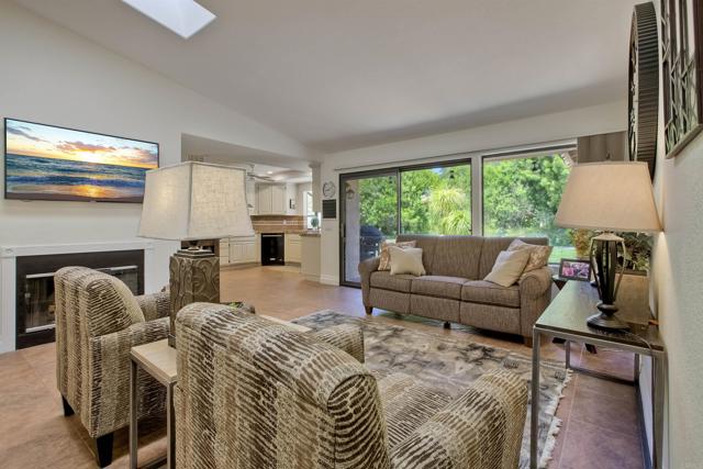 Detail Gallery Image 17 of 62 For 3749 Sarah Ann Dr, Fallbrook,  CA 92028 - 4 Beds | 2 Baths