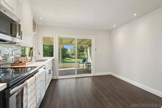 MLS #250043303SD image #16