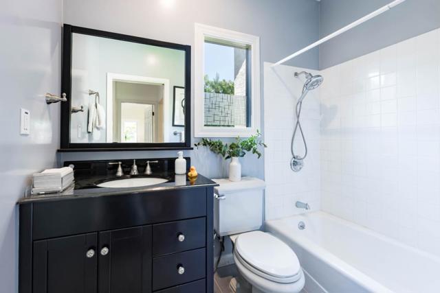 548 Everett Avenue, Palo Alto CA: https://media.crmls.org/mediaz/72ad414c-2f34-4d93-b42c-815a0bd38b19.jpg