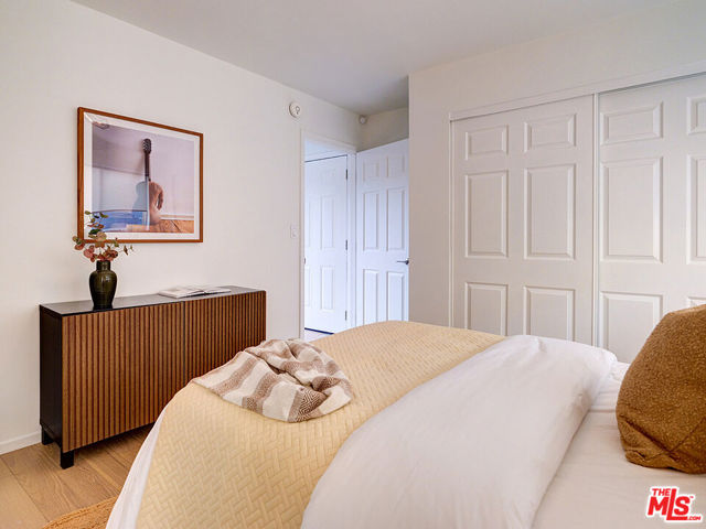 422 W Avenue 37, Los Angeles CA: https://media.crmls.org/mediaz/72ae35d9-b8fd-4de5-a9a5-c8c098f7f8b7.jpg