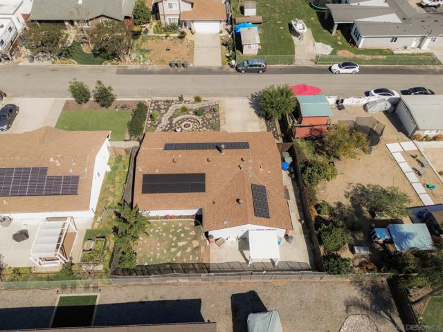 13340 Miguel Garden Way, Poway CA: https://media.crmls.org/mediaz/72ae51bd-7013-4cf1-ab1c-721afdd70dab.jpg