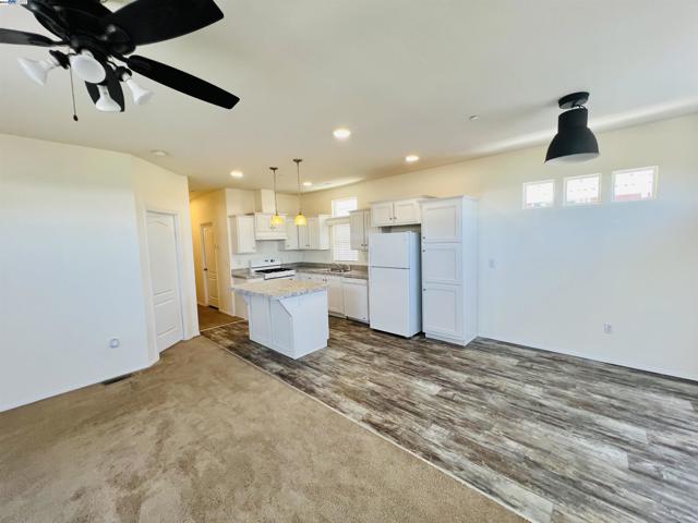 2655 Parkside Dr, Union City, California 94587, 3 Bedrooms Bedrooms, ,2 BathroomsBathrooms,Residential,For Sale,Parkside Dr,41060565