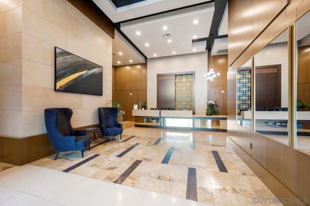 700 W E Street, San Diego CA: https://media.crmls.org/mediaz/72af6716-0b61-42b3-8077-b6a8b5a90ffc.jpg