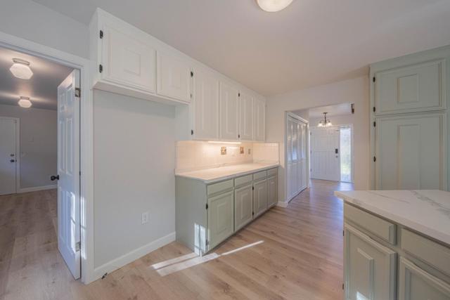 11745 Tam Oshanter Drive, Salinas CA: https://media.crmls.org/mediaz/72affd67-b9db-4b37-8b14-8264fa49a3f6.jpg