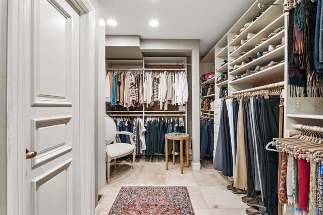 2885 Caminito Merion, La Jolla CA: https://media.crmls.org/mediaz/72b0be2e-37c2-48e2-80c6-9d28981e013d.jpg