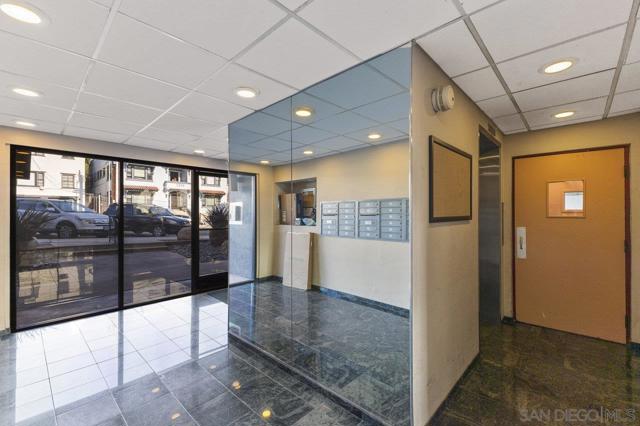 2244 2nd Avenue, San Diego CA: https://media.crmls.org/mediaz/72b10f56-e6b3-49b4-a8e0-0df6113ffac5.jpg