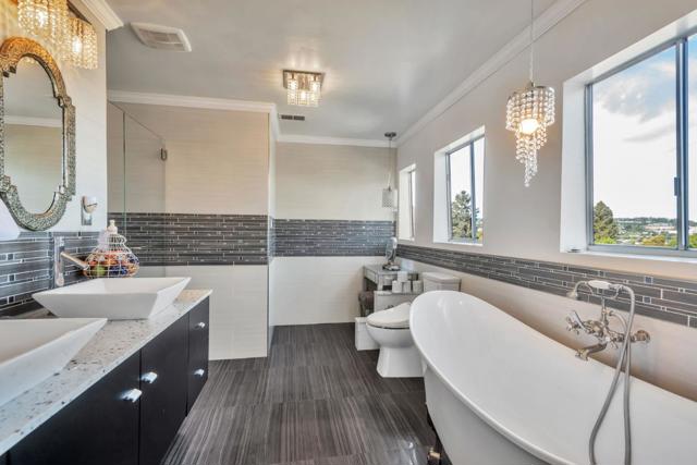 347 Rolling Hills Avenue, San Mateo CA: https://media.crmls.org/mediaz/72b16984-9db8-458f-b1d8-dcb47582f3c4.jpg