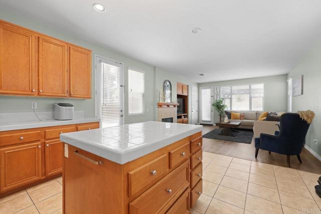 Detail Gallery Image 15 of 42 For 1546 Quiet Trail Dr, Chula Vista,  CA 91915 - 3 Beds | 2/1 Baths