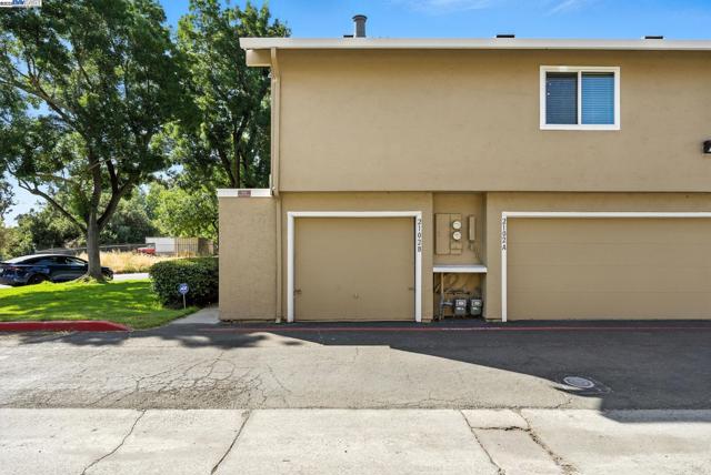 2102 Galveston Ave, San Jose CA: https://media.crmls.org/mediaz/72b36a0f-9169-42e0-aa7f-d6f92f45483d.jpg