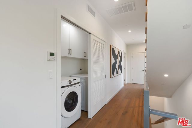12614 Venice Boulevard, Los Angeles CA: https://media.crmls.org/mediaz/72b460ad-b813-4e88-b9cb-371afb39bd1d.jpg