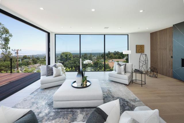 3964 Jefferson Avenue, Redwood City CA: https://media.crmls.org/mediaz/72b506c6-62db-427b-a33f-a55a033614b1.jpg