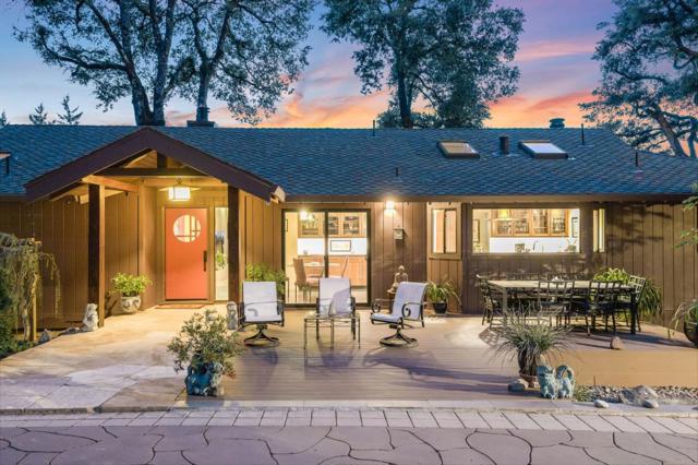 170 Fox Run, Los Gatos CA: https://media.crmls.org/mediaz/72b5a581-1895-4ac4-847e-7a552a370611.jpg