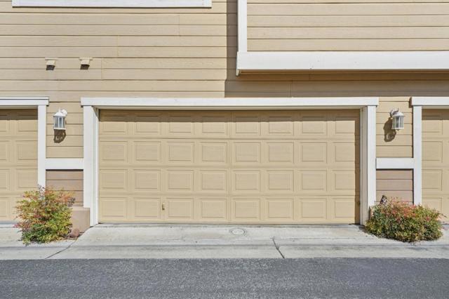 337 Ballymore Circle, San Jose CA: https://media.crmls.org/mediaz/72b5ce00-9b00-4377-a5f3-eff9476435e2.jpg