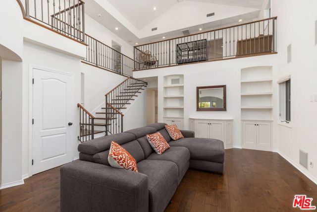 1024 25th Street photo 3