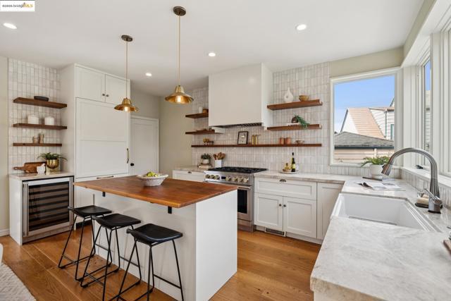 1511 Rose St, Berkeley CA: https://media.crmls.org/mediaz/72b74902-8d25-46dd-82e3-f11544d0df2e.jpg