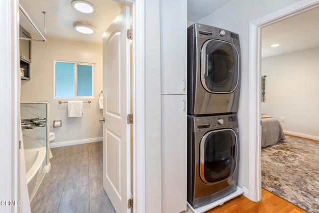 2767 Brookhill Street, La Crescenta CA: https://media.crmls.org/mediaz/72b795e3-2d35-4aa8-b3e0-a5fdcc685e6c.jpg