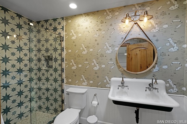 6026 La Granada, Rancho Santa Fe CA: https://media.crmls.org/mediaz/72b8374e-b3ac-4a87-b5f5-947825402c96.jpg