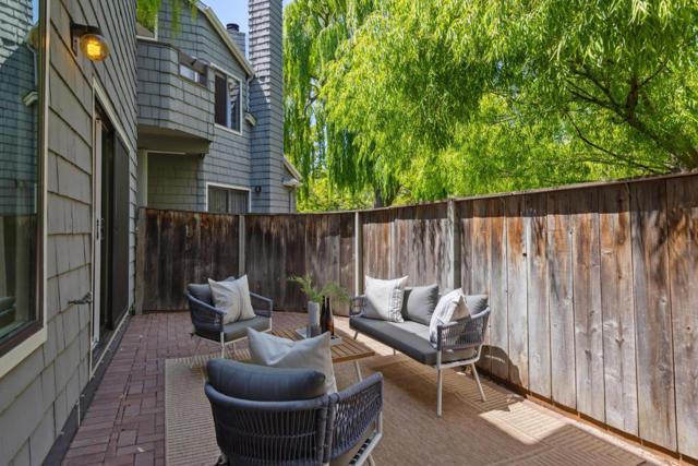 919 Shoreline Drive, San Mateo CA: https://media.crmls.org/mediaz/72b88745-2b6e-4cdf-93b2-f0a7a00f30eb.jpg