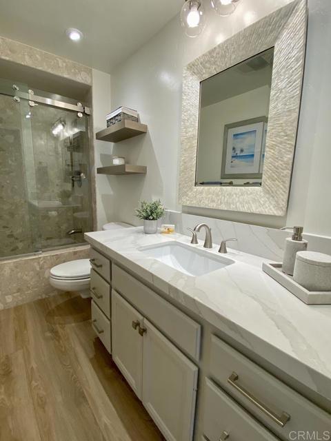 1562 Camino Del Mar, Del Mar CA: https://media.crmls.org/mediaz/72b8ad27-d198-48cb-900b-72eb36bde5f1.jpg