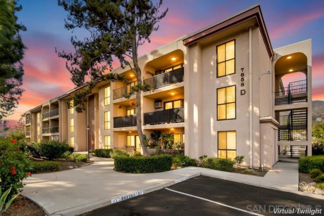 7858 Cowles Mountain Ct, San Diego CA: https://media.crmls.org/mediaz/72b8b3d1-b2a9-40cd-9011-69c0eeba877f.jpg