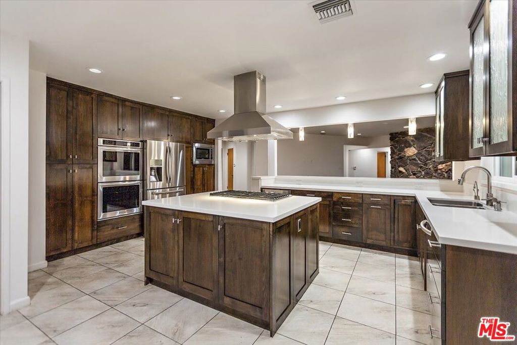 15451 Longbow DriveSherman Oaks img 55