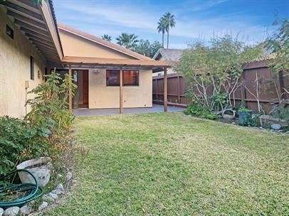 53085 Avenida Obregon, La Quinta CA: https://media.crmls.org/mediaz/72ba6350-1dfd-4285-bb0f-fa550b7c3806.jpg