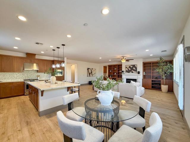 9283 Rancho Hills Drive, Gilroy CA: https://media.crmls.org/mediaz/72bafad8-5929-4072-acde-b67f968a2e83.jpg