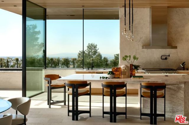 Image 2 of 12 For 1520 Carla