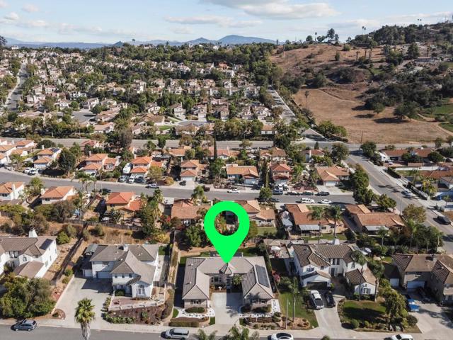 1111 Amelia Place, Escondido CA: https://media.crmls.org/mediaz/72bbf622-328e-4c97-a160-786a3d94c57a.jpg