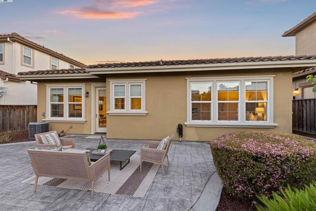 2715 Palatino Ct, Dublin CA: https://media.crmls.org/mediaz/72bc0913-6eb8-4f9b-990d-c17a3032c4ea.jpg