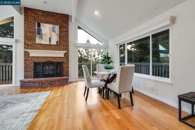 9 Irvine Drive, Moraga CA: https://media.crmls.org/mediaz/72bc0a75-080d-46e3-a4ef-aa33bf3beba1.jpg
