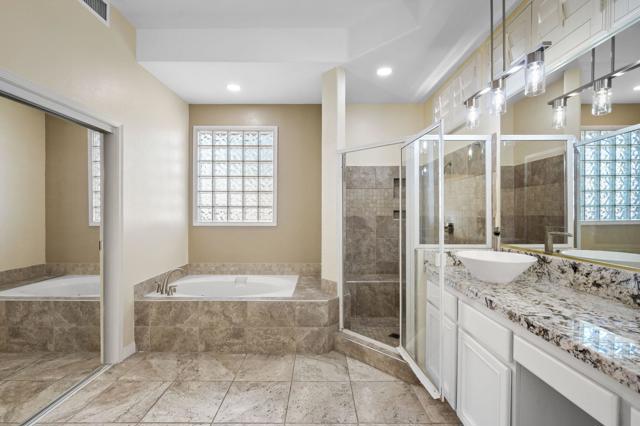 78147 Hunter Point Road, Palm Desert CA: https://media.crmls.org/mediaz/72bc4288-b77f-4b78-8105-bd12d79466c8.jpg