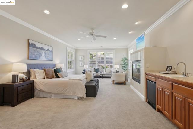 125 Mystic Pl, Alamo CA: https://media.crmls.org/mediaz/72bc991e-587d-48c8-8423-8fdc9c0f38de.jpg