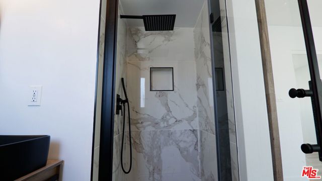 3335 Felix Avenue photo 11