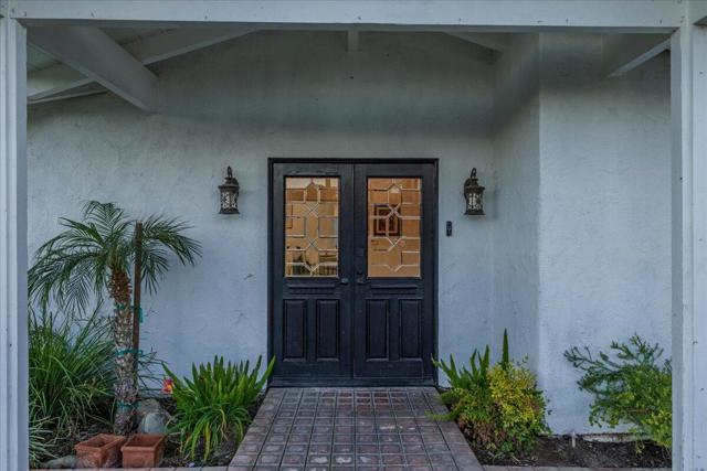 29795 Eagle Point Drive, Canyon Lake CA: https://media.crmls.org/mediaz/72bf5007-4c25-48db-88c2-d972a492e61b.jpg