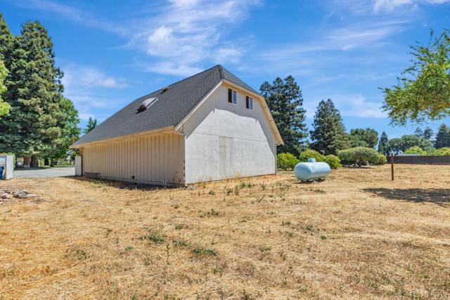 9885 Lantz Drive, Morgan Hill CA: https://media.crmls.org/mediaz/72bfb45a-1c36-45f1-aa35-e193ec6b9a74.jpg