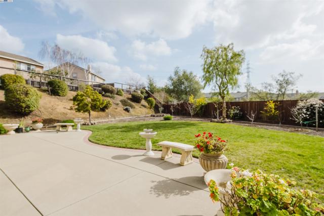 Image 36 of 38 For 25657 Crestfield Dr