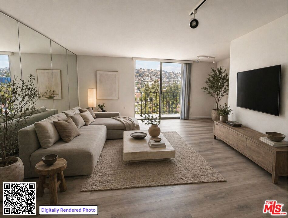 100 S Doheny Drive #815