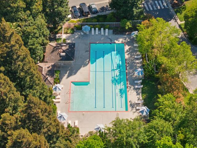 821 Whitehall Lane, Redwood City CA: https://media.crmls.org/mediaz/72c59524-46dc-4bbb-88bd-ac22b98abd21.jpg