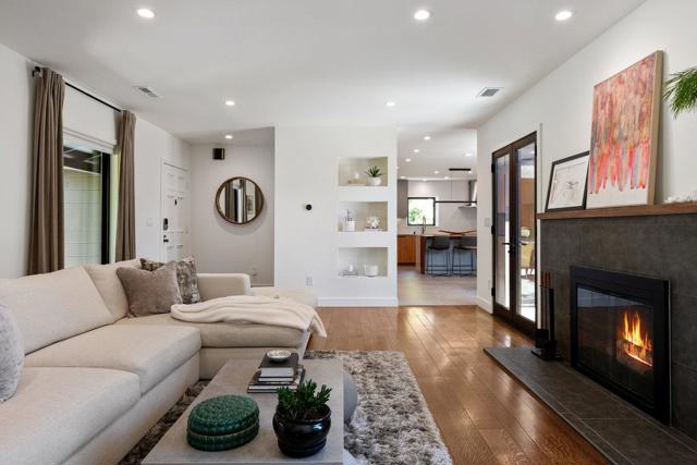 137 30th Avenue, San Mateo CA: https://media.crmls.org/mediaz/72c69a48-e68a-4359-97ed-661388633d2c.jpg