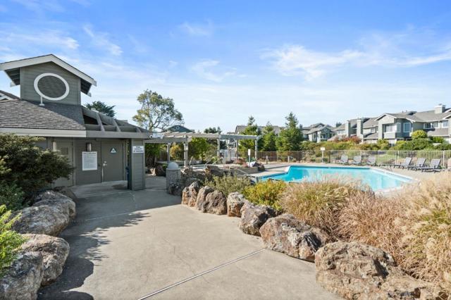 156 Treeview Drive, Daly City CA: https://media.crmls.org/mediaz/72c6e4d5-d03d-49ba-8a3f-6782d7cdb000.jpg