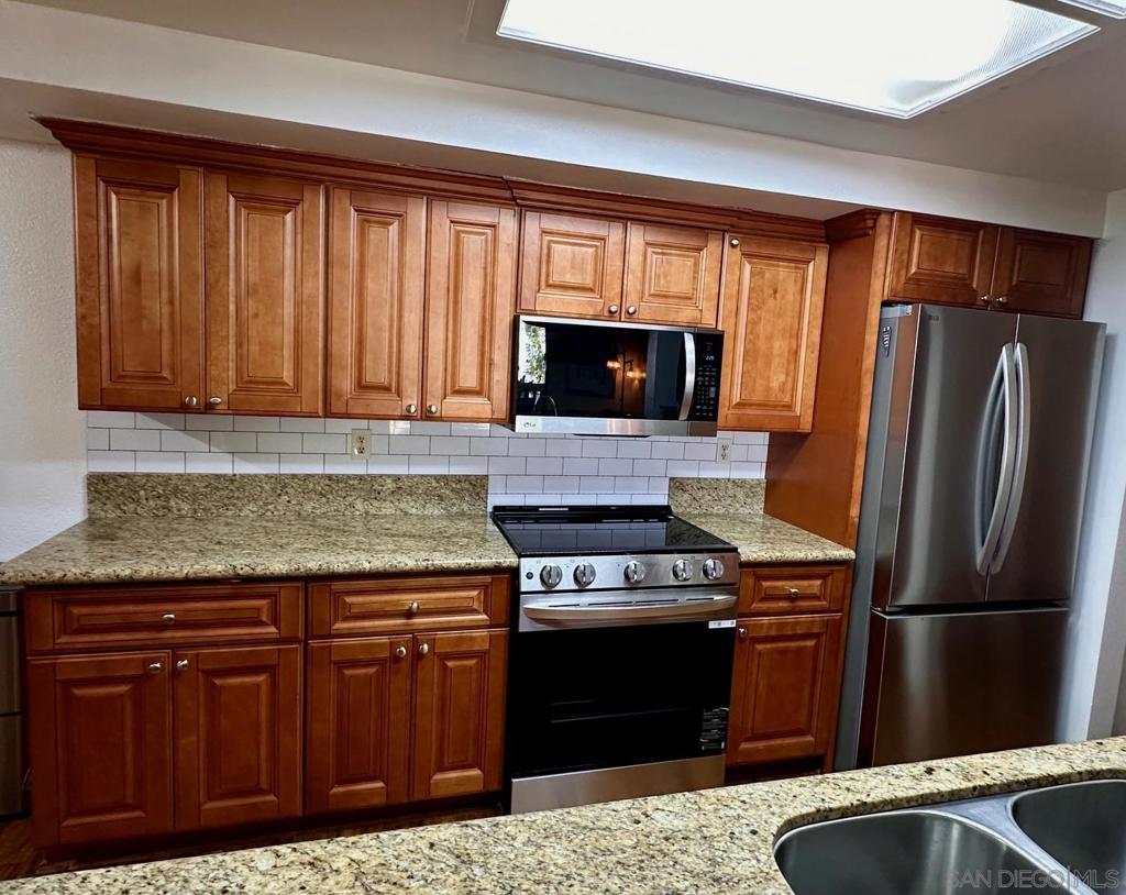 1020 Washington - photo 9