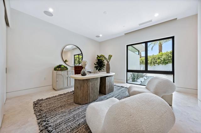 7 Makena Lane, Rancho Mirage CA: https://media.crmls.org/mediaz/72c7b04f-93ee-4adf-9108-23ee2d065670.jpg