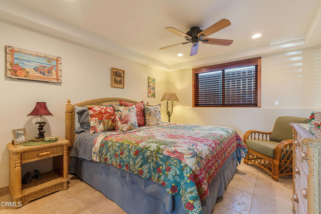 268 Sunset Drive, Oxnard CA: https://media.crmls.org/mediaz/72c87db5-ede8-4cb9-b447-923239d4b6df.jpg